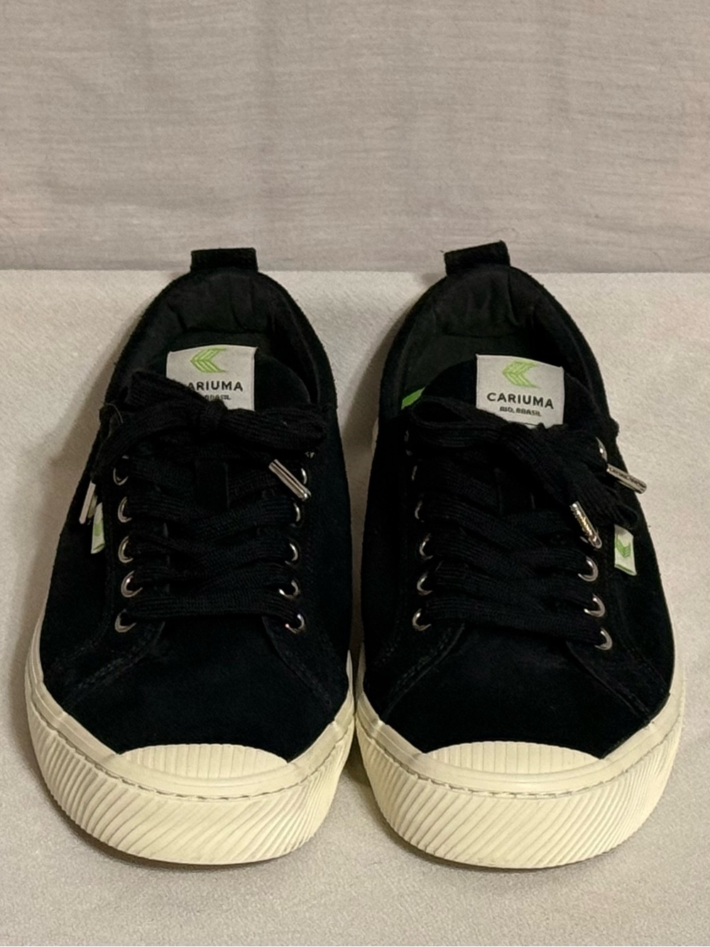 CARIUMA OCA Low Black Sneakers Women’s 10 Men’s 8.5